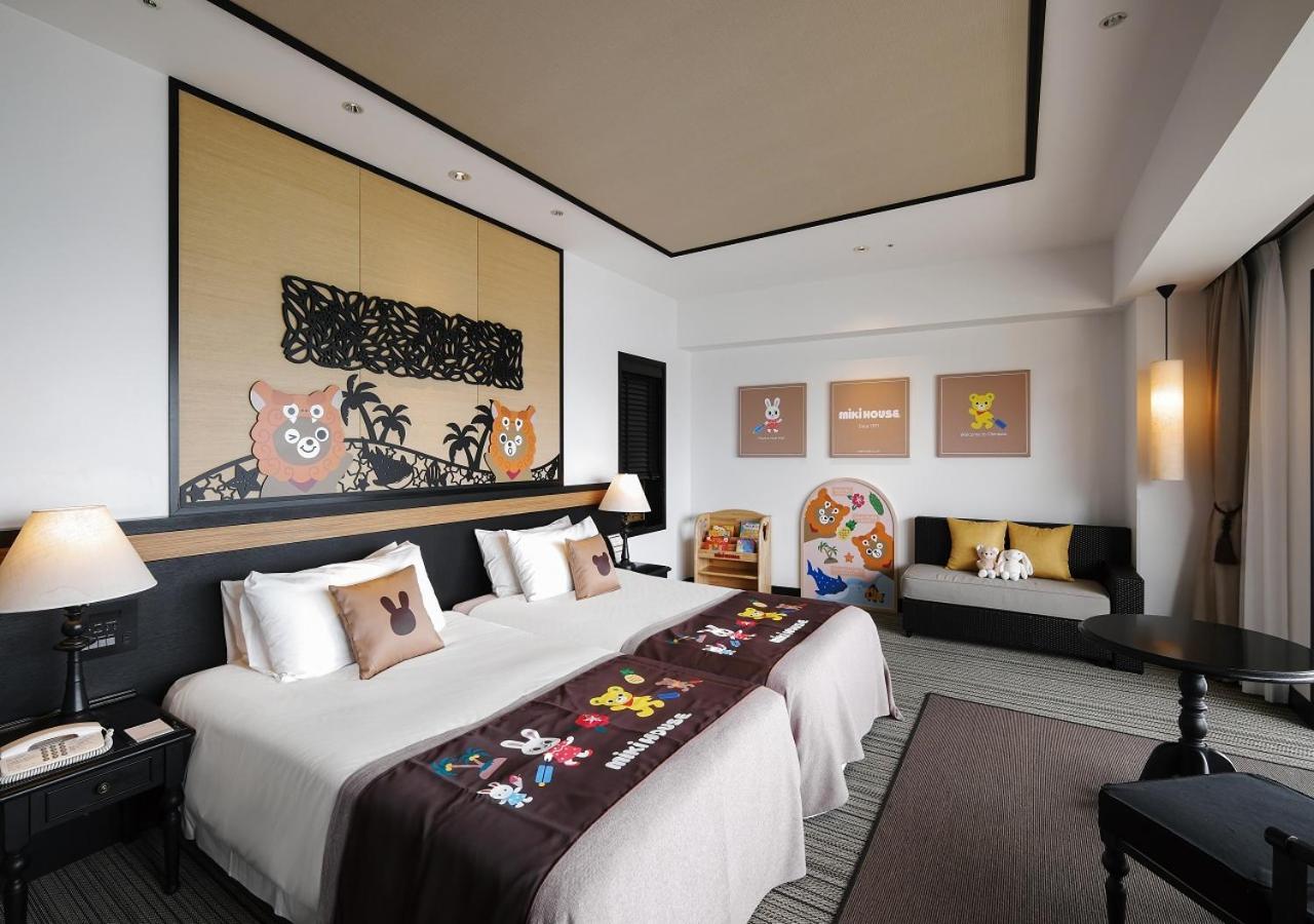 אונה Hotel Monterey Okinawa Spa & Resort מראה חיצוני תמונה Family room