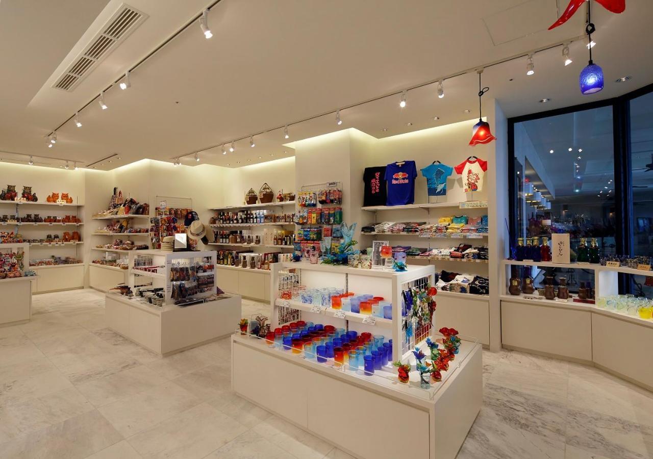 אונה Hotel Monterey Okinawa Spa & Resort מראה חיצוני תמונה The Museum Store