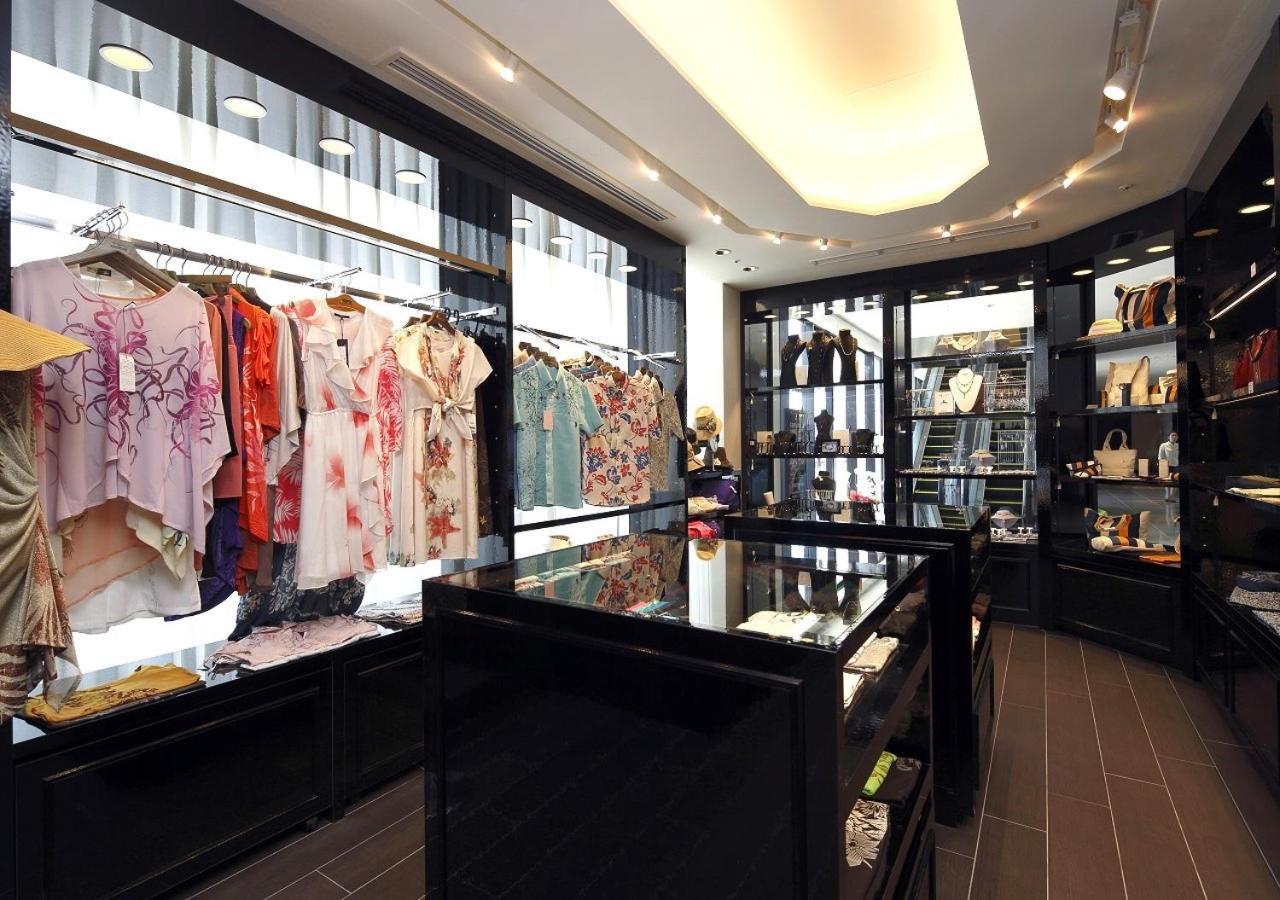 אונה Hotel Monterey Okinawa Spa & Resort מראה חיצוני תמונה A shop in Tokyo